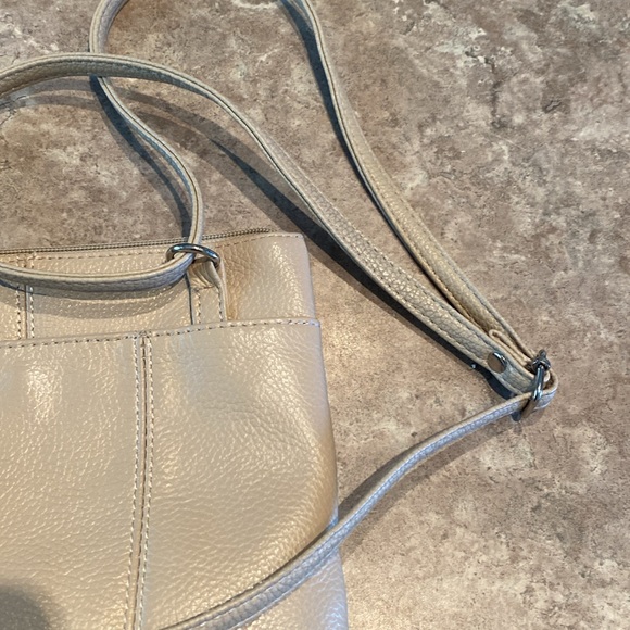 Bentley Leathers, nude/cream colour purse - Picture 4 of 12